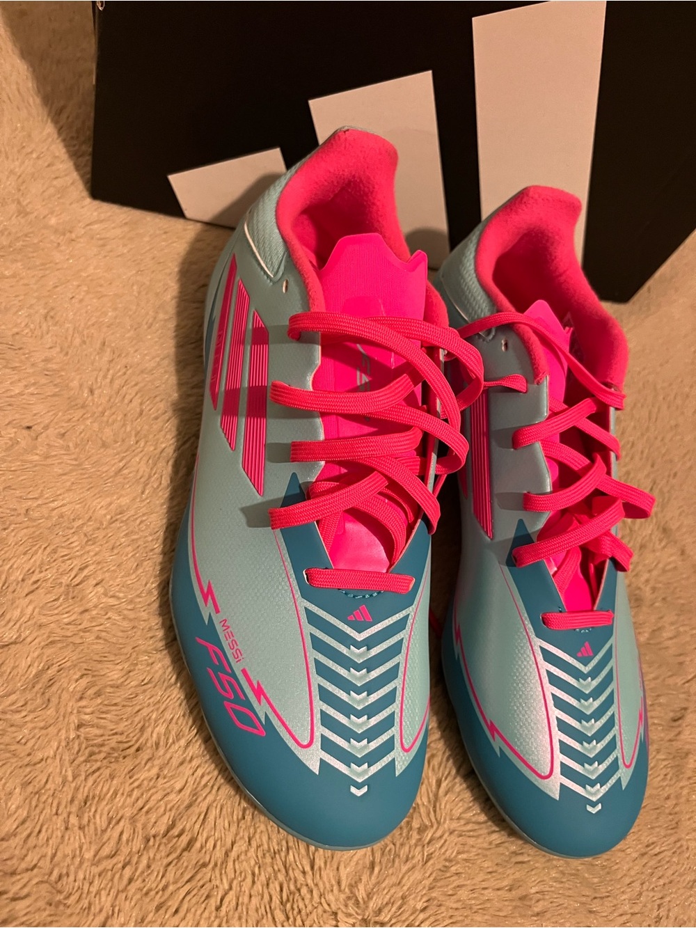 adidas F50 League Messi FG/MG
Soccer Cleats